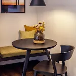 Black F House - Serviced Ξενοδοχείο με διαμερίσματα