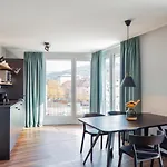 Black F House - Serviced Ξενοδοχείο με διαμερίσματα Φράιμπουργκ
