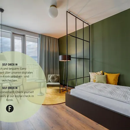 Blackf House Aparthotel 4*