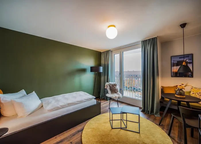 Black F House - Serviced