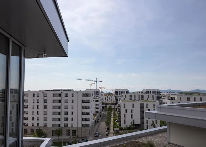 Black F House - Serviced Fryburg Bryzgowijski